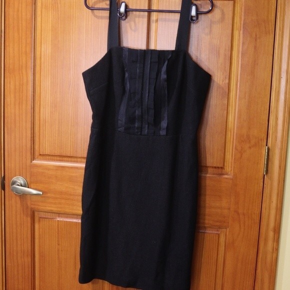 Banana Republic Little Black Dress Wool Blend Career Dress Ruffle Bodice 14 - Picture 2 of 12